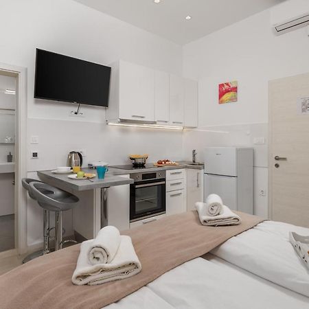 Lux Apartments Рієка Екстер'єр фото