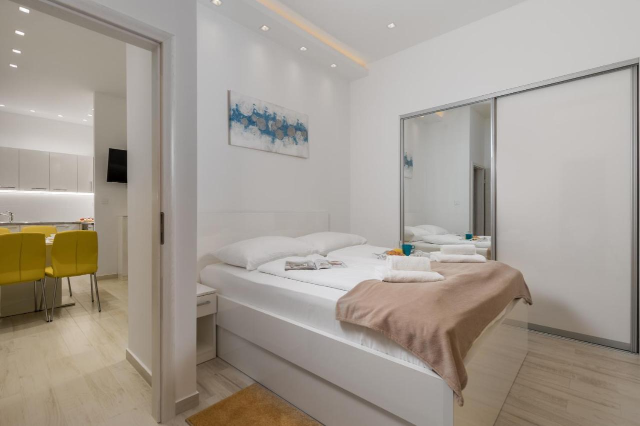 Lux Apartments Рієка Екстер'єр фото