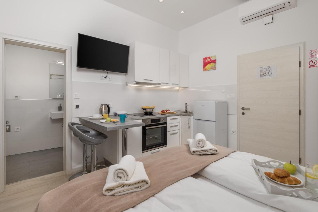 Lux Apartments Рієка Екстер'єр фото