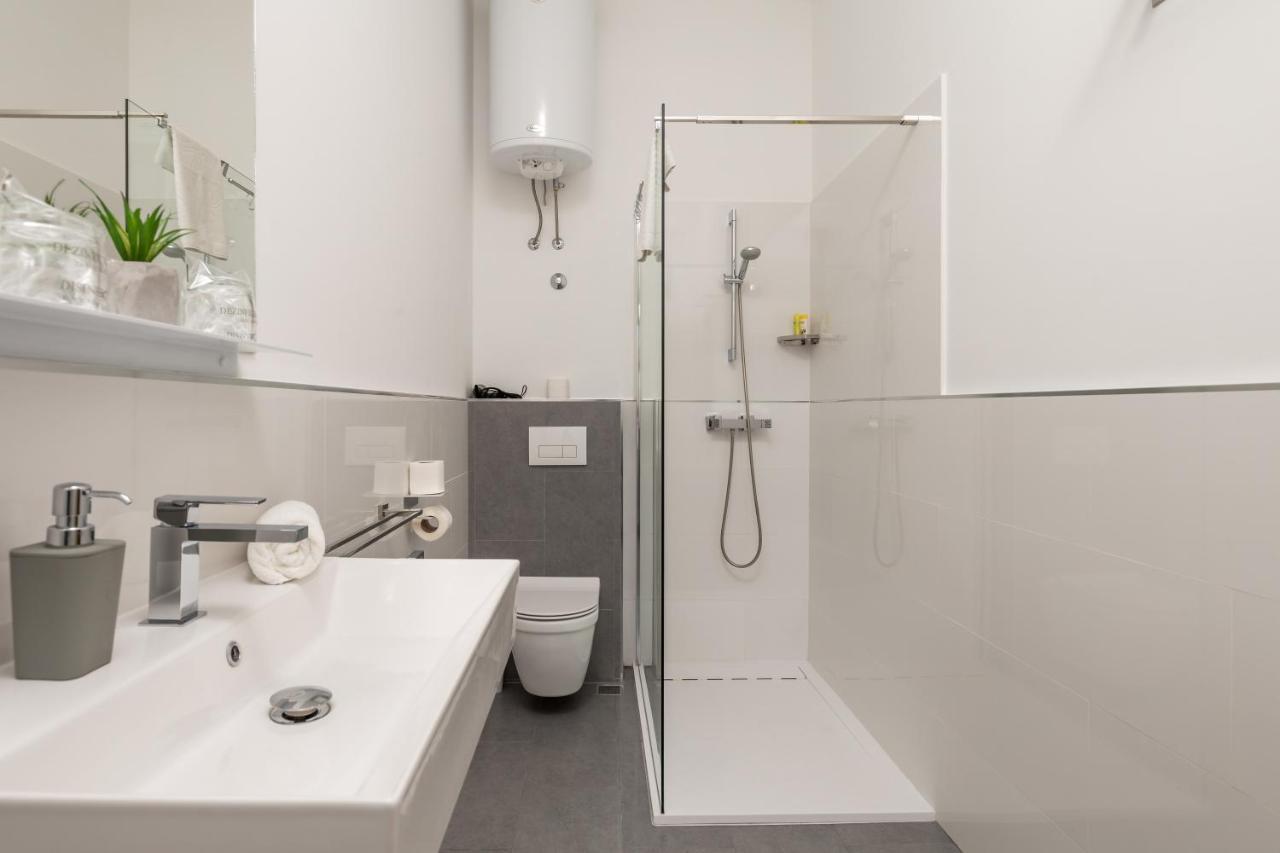 Lux Apartments Рієка Екстер'єр фото
